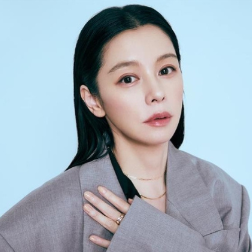 徐若瑄｜女神氣場滿點，優雅與甜美兼具的凍齡範本！